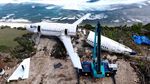 Wih, Ada Pesawat Boeing Mejeng di Tebing Pantai Bali