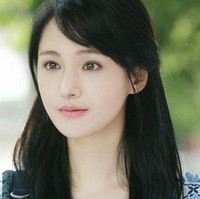 Zheng Shuang yang sudah membintangi puluhan judul drama China itu dituduh menelantarkan anak yang telah direncanakannya dengan Zhang Heng saat masih menikah.Tapi setelah putus dari Zheng disebut sempat meminta ibu pengganti untuk mengaborsi bayi-bayi yang sedang dikandungnya. Foto: Dok. Facebook Zheng Shuang Philippines