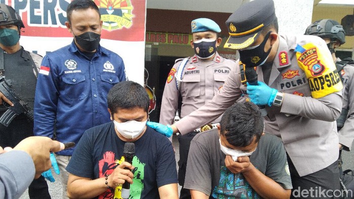2 Orang petugas Lapas Palu simpan 4 kilogram sabu di rumah dinas ditangkap. (Qadri/detikcom)