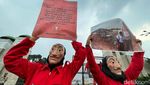 Bertopeng Money Heist, Aktifis Berdemo Lawan Oligarki