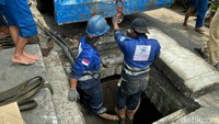 Pemeliharaan mesin pompa itu dilakukan di berbagai wilayah lainnya di Jakarta Pusat.