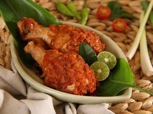 5 Makanan Khas Manado yang Selalu Disajikan Saat Natal