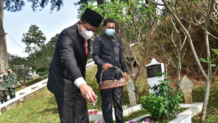 Bupati Sumedang Dony Ahmad Munir.