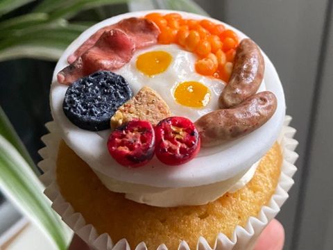 Cupcake topping fast food