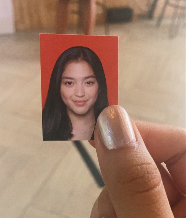 Sebelumnya, Dhinda juga pernah meraih medali perah di Sea Games 2019. Namun ketika itu, ia juara dalam cabor ice skating. Dhina juga pernah memenangkan emas dan perunggu pada ajang Korean Open Short Track 2019. Wanita ini tampaknya memang jago berbagai jenis olahraga. Foto: Instagram @dindasabilajh