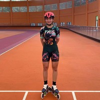 Dalam pertandingan, Dhinda sukses meraih juara pertama dengan poin 16.742 di nomor Individual Time Trial (ITT) 200 meter putri.. Dan tak hanya satu medali, ia juga menyumbang perak untuk Papua di nomor ITT 500 meter putri. Foto: Instagram @dindasabilajh