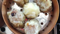 Dimsum Jatayu bisa menjadi pilihan kalau ingin makan dim sum enak. Lokasinya ada di Jalan Jatayu, Kebayoran, Jakarta Selatan. Harga dim sum dibanderol Rp 3.000-an per pcs. Foto: Instagram Google Review/Rudy Riswanto