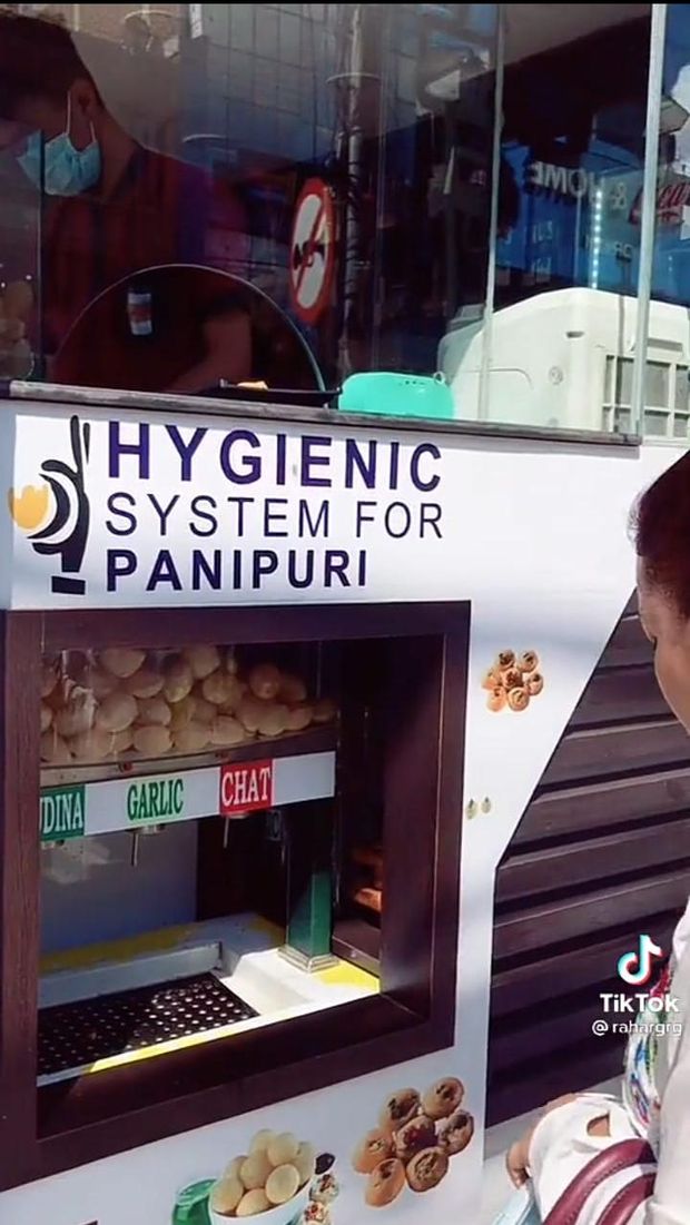 Sering Dibilang Jorok, Jajanan India Kini Ditawarkan Pakai Vending Machine