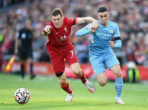James Milner Nggak Pulang Naik Ambulans, kan?