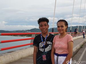Jembatan Merah Landmark Jayapura, Favorit Warga untuk Menanti Senja