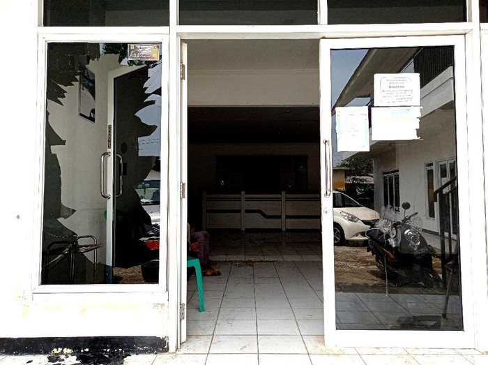 Kantor Desa Bojong Koneng Dirusak Massa