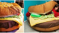Kasur burger ini dibuat semirip aslinya. Acara dan saus tomat jadi bantal, kejunya jadi alas kasur. Foto: Dok. Brightside