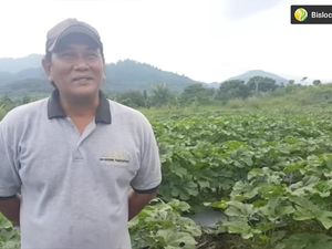 Keunikan RM Padang Rinai Pambasuah Luko hingga Kenken Wiro Sableng Jadi Petani