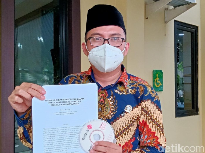 Ketua KPI Jatim Edi Prasetio