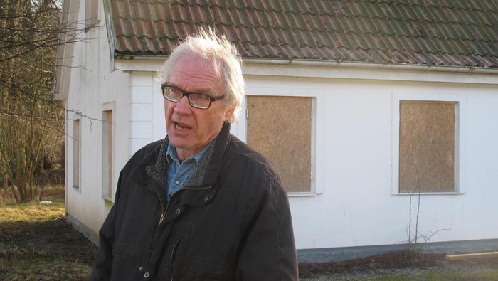 FILE - Swedish artist Lars Vilks speaks during an interview with The Associated Press in Malmo, Sweden, Wednesday March 4, 2015. Vilks, who had lived under police protection since his 2007 sketch of the Prophet Muhammad with a dog’s body brought death threats, died from a traffic accident Sunday, Oct. 3, 2021 Swedish news media reported. (AP Photo/David Keyton)