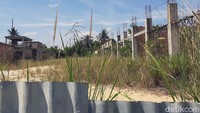 Pembangunan Pasar Induk Pekanbaru dimulai sejak 2017. Namun kini terhenti.