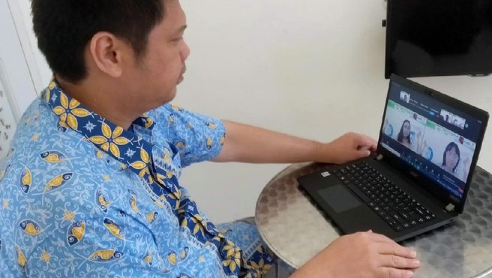 Menjaga Kreativitas Murid di Masa Pandemi Sekolah Kristen IPEKA Balikpapan menggelar 'Balikpapan IPEKA Cup (BIC) 2021' secara daring guna menjaga kreativitas murid di masa pandemi.
BIC 2021 adalah ajang perlombaan digital yang mempertandingkan cabang-cabang seni untuk murid SD hingga SMA atau berusia 9 hingga 18 tahun.
