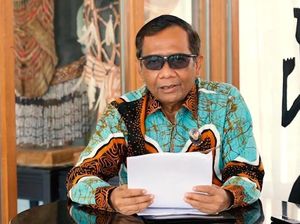 Mahfud Apresiasi Kapolri Dukung Penanganan COVID-19: Tingkatkan Pelayanan