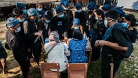 Dirjen Dukcapil Kementerian Dalam Negeri bekerja sama dengan Dinas Dukcapil Kabupaten Lebak dan Institut Kewarganegaraan Indonesia melakukan pelayanan jemput bola administrasi kependudukan untuk menyasar sekitar 2.000 Suku Baduy yang belum memiliki kartu identitas resmi.