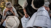 Identitas KTP Elektronik bagi warga Baduy menjadi hal penting bagi mereka untuk mempermudah berbagai aktivitas di masyarakat terutama terkait persyaratan administrasi.