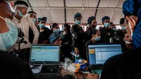 Warga mengaku gembira dengan adanya perekaman KTP Elektronik di kawasannya.