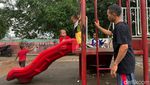 Miris! Taman Bermain Anak di Petamburan Kotor dan Tak Terawat