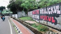 Seperti diketahui, beberapa waktu lalu beberapa pegawai KPK diberhentikan dengan hormat karena tidak lulus TWK.