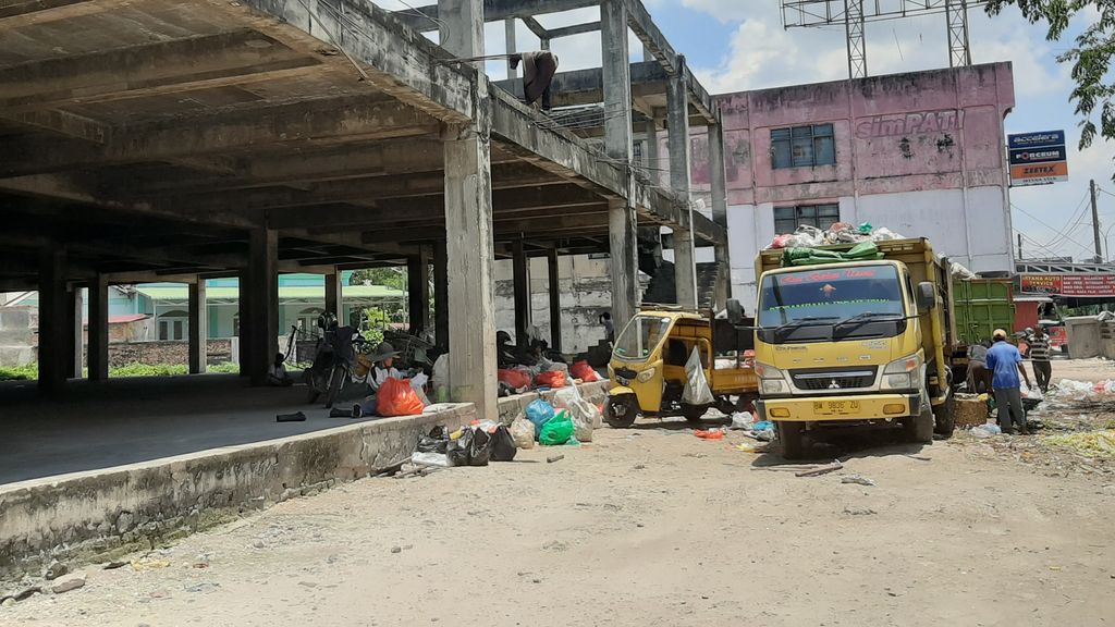 Pasar Cik Puan Pekanbaru mangkrak Pasar Cik Puan Pekanbaru mangkrak
