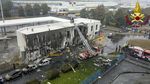 Pesawat Ringan Tabrak Gedung di Italia, 8 Orang Tewas