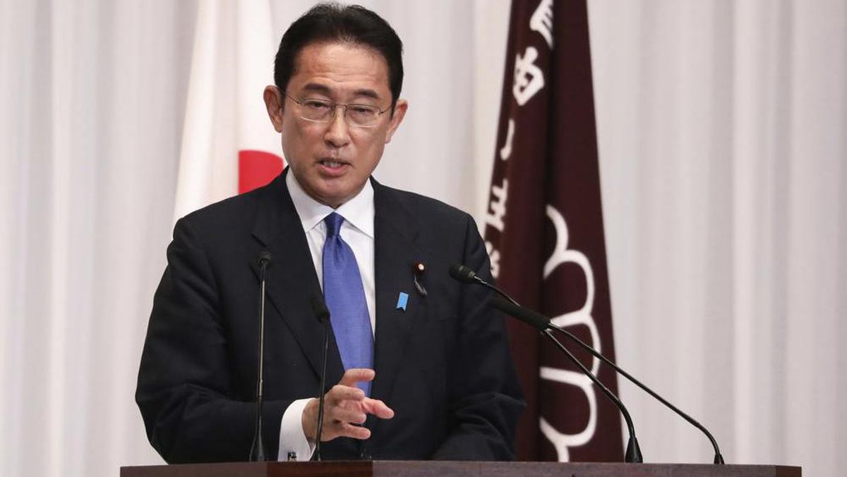 Fumio Kishida Resmi Jadi Pm Baru Jepang<script async src=