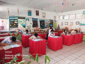 Ortu di Manado Senang PTM Dimulai: Di Rumah Anak Sulit Pahami Pelajaran