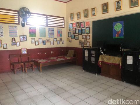 Ruang Isolasi di SDN Meruyung, Depok, Jawa Barat