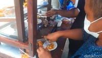 Warung Soto Mang Bonin ternyata sudah legendaris di Bogor. Sudah berdiri sejak tahun 1987! Foto: detikFood/Yenny Mustika Sari