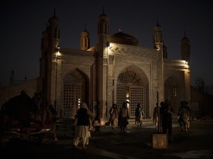 Serangan ISIS ke Masjid Kabul Dibalas Taliban Habis-habisan