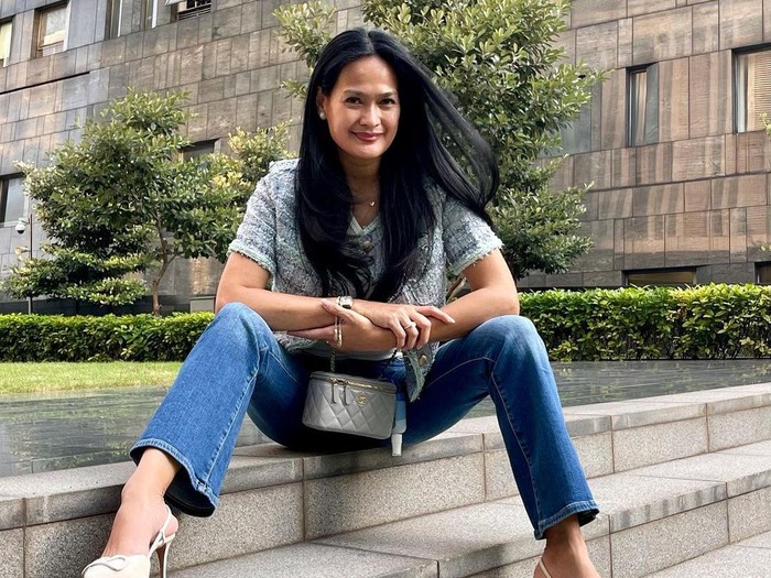 Tips awet muda Donna Harun 5 Tips Awet Muda Donna Harun di Usia 53 Tahun