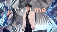 Wang Yibo juga tak jauh dari deretan penghargaan salah satunya Douyin God dan All-Around Artist of the Year di Douyin Night 2021. (dok. Instagram @yibo.w_85)