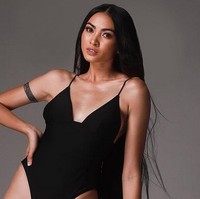 Inilah penampilan seksinya menggunakan swimsuit yang menunjukkan bentuk tubuh indahnya. Di ajang Miss Universe Filipina, wanita 26 tahun itu juga memenangkan kategori Best ini Swimsuit. Foto: dok. Instagram/@beatriceluigigmz