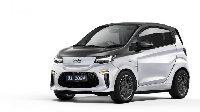 Paten desain berikutnya adalah city car buatan ITS. Mobil listrik ITS tersebut diberi nama CIVIA. City car ini hadir dengan dua tempat duduk dewasa plus dua tempat duduk tambahan untuk anak kecil. Mobil ini ditujukan untuk transportasi dan akomodasi perjalanan di dalam kota yang praktis mudah digunakan, dan ramah lingkungan. Foto: Pangkalan Data Kekayaan Intelektual Kemenkumham