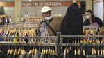 Fenomena Thrifting, Belanja Irit Kurangi Limbah Tekstil