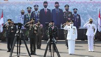 Upacara HUT TNI juga digelar secara virtual di Kodam V/Brawijaya, Surabaya, Jawa Timur. ANTARA FOTO/Didik Suhartono