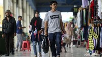 Diketahui angka kasus Covid-19 terus mengalami penurunan, bahkan selama dua minggu terakhir beberapa kali angkanya dibawah 2.000 kasus perhari.