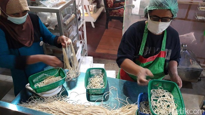 Setelah Riset Setahun Wanita Ini Sukses Bikin Mie Mocaf dari Singkong