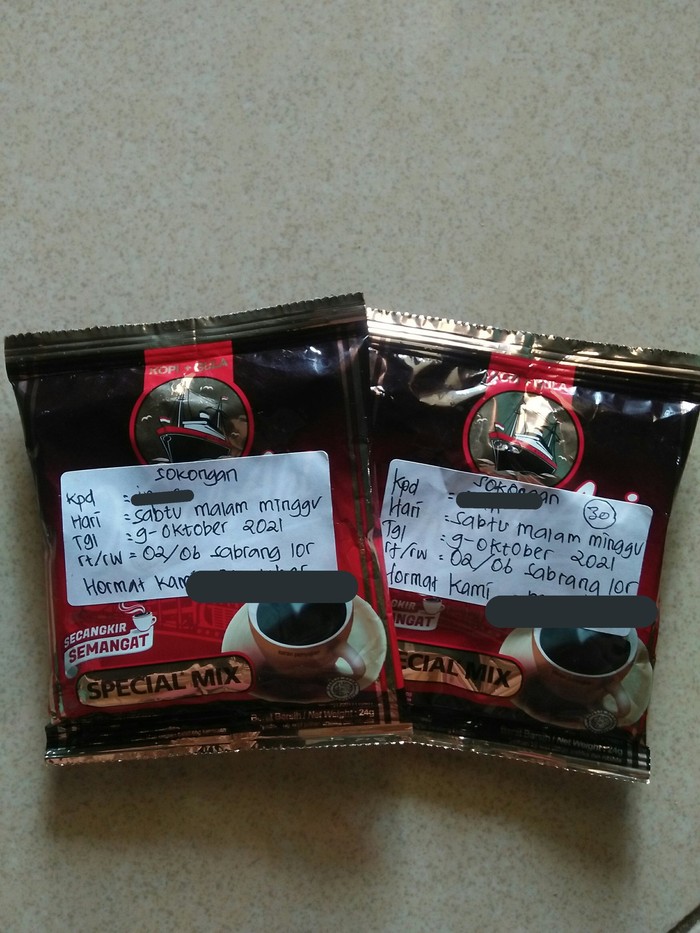 Unik! Pasangan Ini Sebar Undangan Pernikahan Pakai Kopi Kemasan