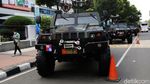 Warga Antusias Menjajal Kendaraan Tempur TNI