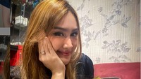 Intan bukan hanya mahir membawakan acara olahraga, ia juga punya tubuh yang bugar karena sering berolahraga. Meskipun makannya banyak tapi kalorinya terbakar karena aktivitas fisik. Foto: instagram @intansaumadina
