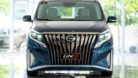 Bentuk grille vertikal besar dengan aksen chrome. Foto: GAC Motor Philippines