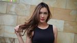 Potret Cantik Intan Saumadina, Presenter PON XX Papua yang Curi Perhatian