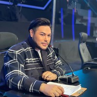 Penampilan Ivan Gunawan dengan kumis dan jenggot serta tatanan rambutnya yang rapih membuat Ivan tampak makin manly. Tak heran jika banyak netizen yang memuji penampilan Ivan Gunawan saat ini. Foto: Instagram/@ivan_gunawan