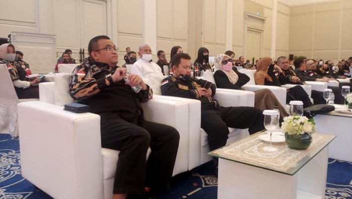 Menteri Dalam Negeri Tito Karnavian Membuka dan Memberikan Arahan Kepada Seluruh Kader Pekat IB pada saat Munas Pekat IB ke II di gedung The tribrata Jakarta.

Tito juga mengucapkan selamat untuk Munas Pekat IB yang kini sudah terdaftar di Menteri Dalam Negeri.