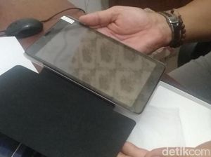 Pencuri Ratusan Tablet di SMKN 5 Jember Ternyata Staf Administrasi
